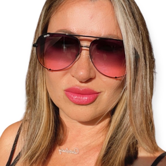 QUAY High Key Sunglasses Black Frame Black Pink Fade Lenses Aviators Unisex - Picture 1 of 10